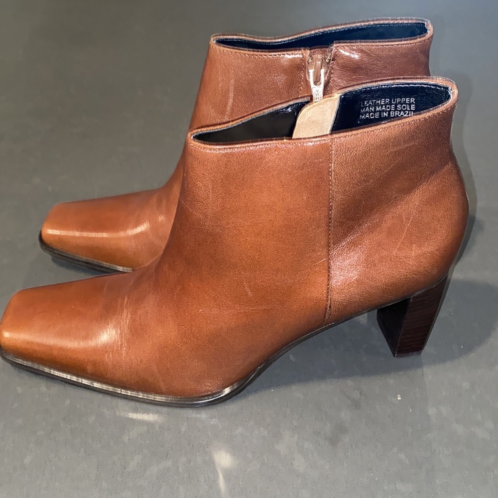 Fairly new Boots - Picture 3 of 7